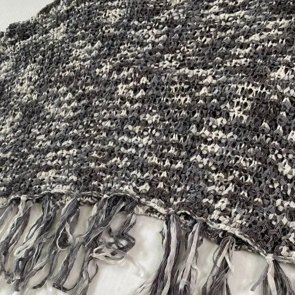 Justice Girls XS/S Black White Marled Open Knit Fringe Poncho Sweater Top Boho